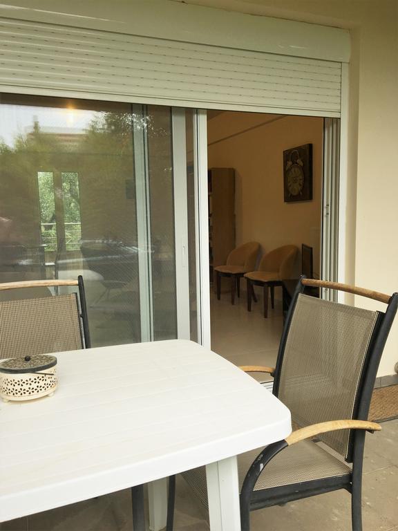 Apartamento Rose Garden Kalamata Exterior foto